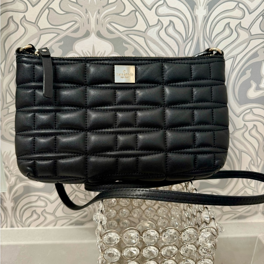 ♠️ Kate Spade ♠️ Crossbody / Shoulder Cutie